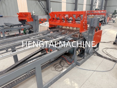 Fully automatic construction welded mesh welding machine