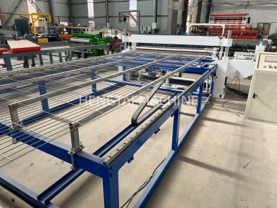 No Burn Through, Strong Weld Points β Precision Wire Mesh Welder