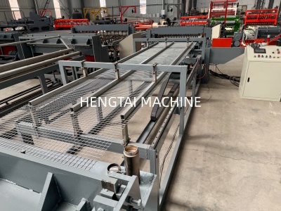 25x25mm welded wire mesh machine